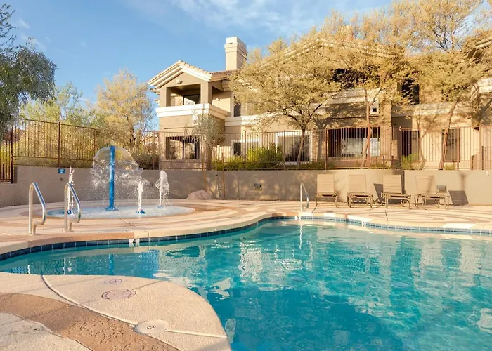 Hotel Raintree At South Mountain Preserve