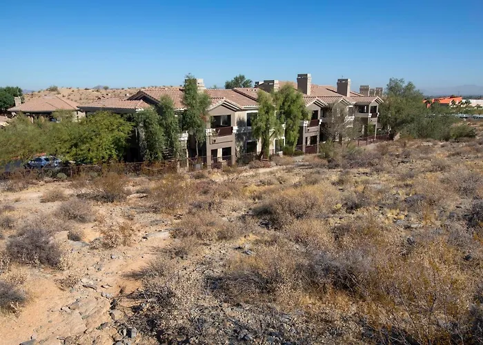 Raintree At South Mountain Preserve Hotel