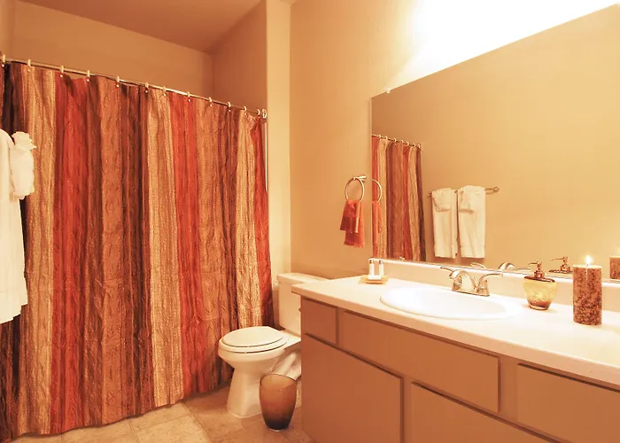 Hotel Raintree At South Mountain Preserve 3*