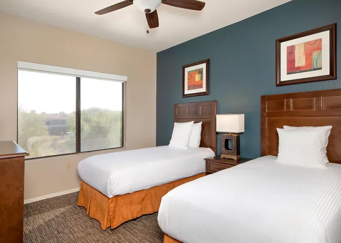 Raintree At South Mountain Preserve Hotel 3*